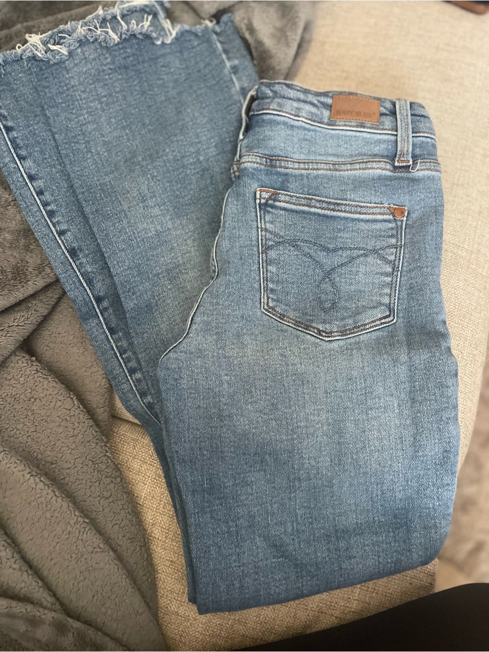 Judy Blue Light Blue Cropped Ankle Jeans
